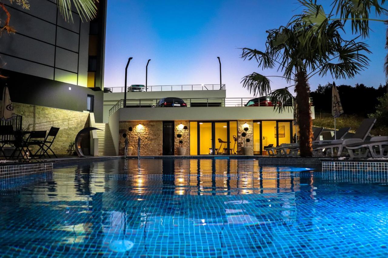 Eagles Apartments & Suites Ulcinj Zewnętrze zdjęcie